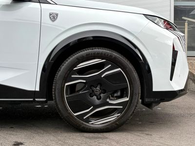 2025 Peugeot 5008