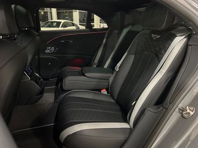 2025 Bentley Flying Spur