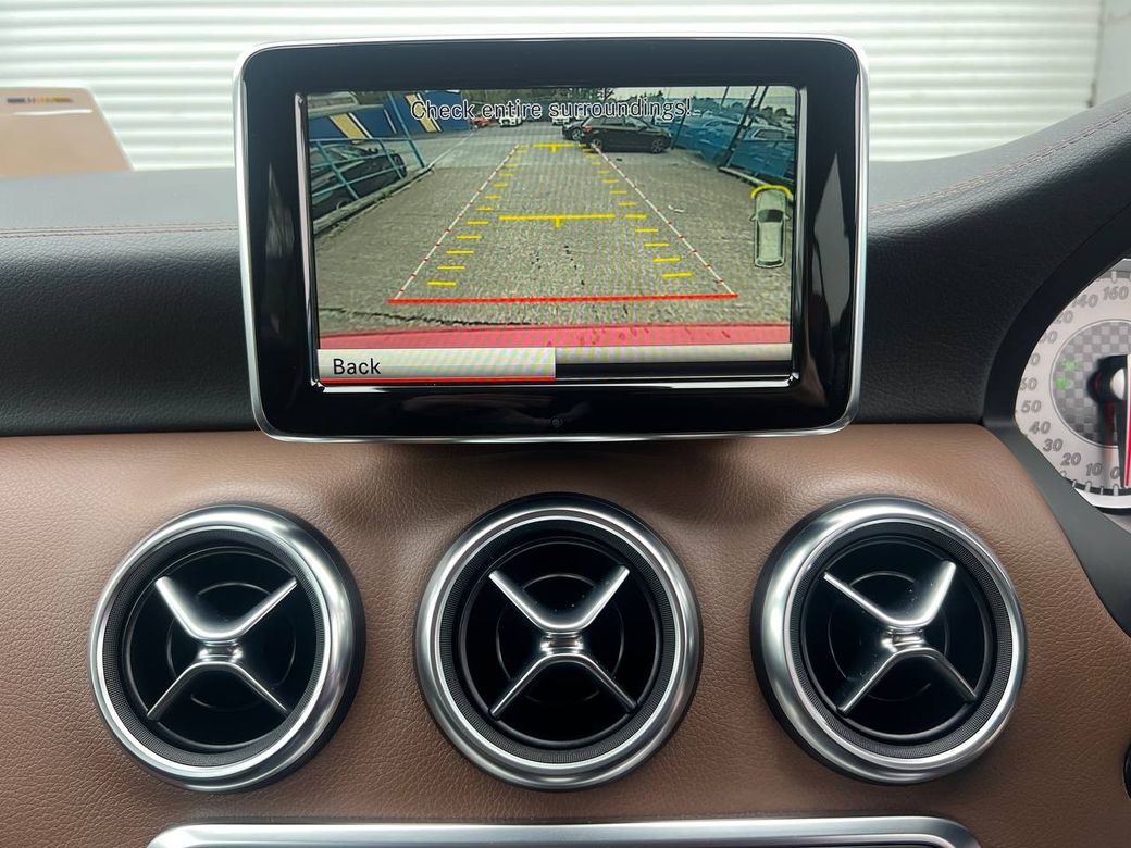2014 Mercedes-Benz A 180