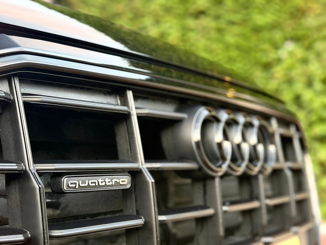 2023 Audi Q8