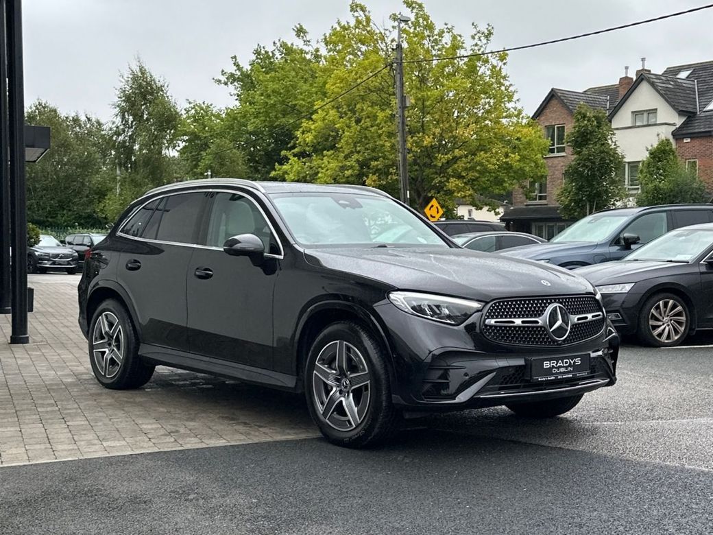 2025 Mercedes-Benz GLC Class