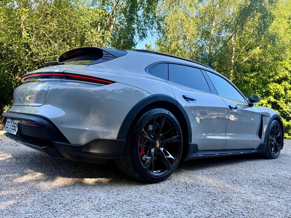 2023 Porsche Taycan
