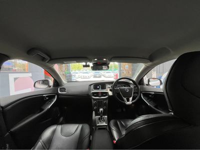 2015 Volvo V40