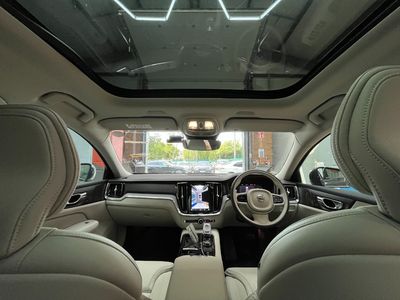 2024 Volvo V60