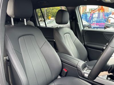 2025 Mercedes-Benz GLB Class