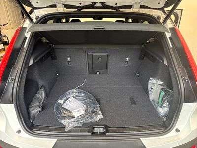 2026 Volvo EX40