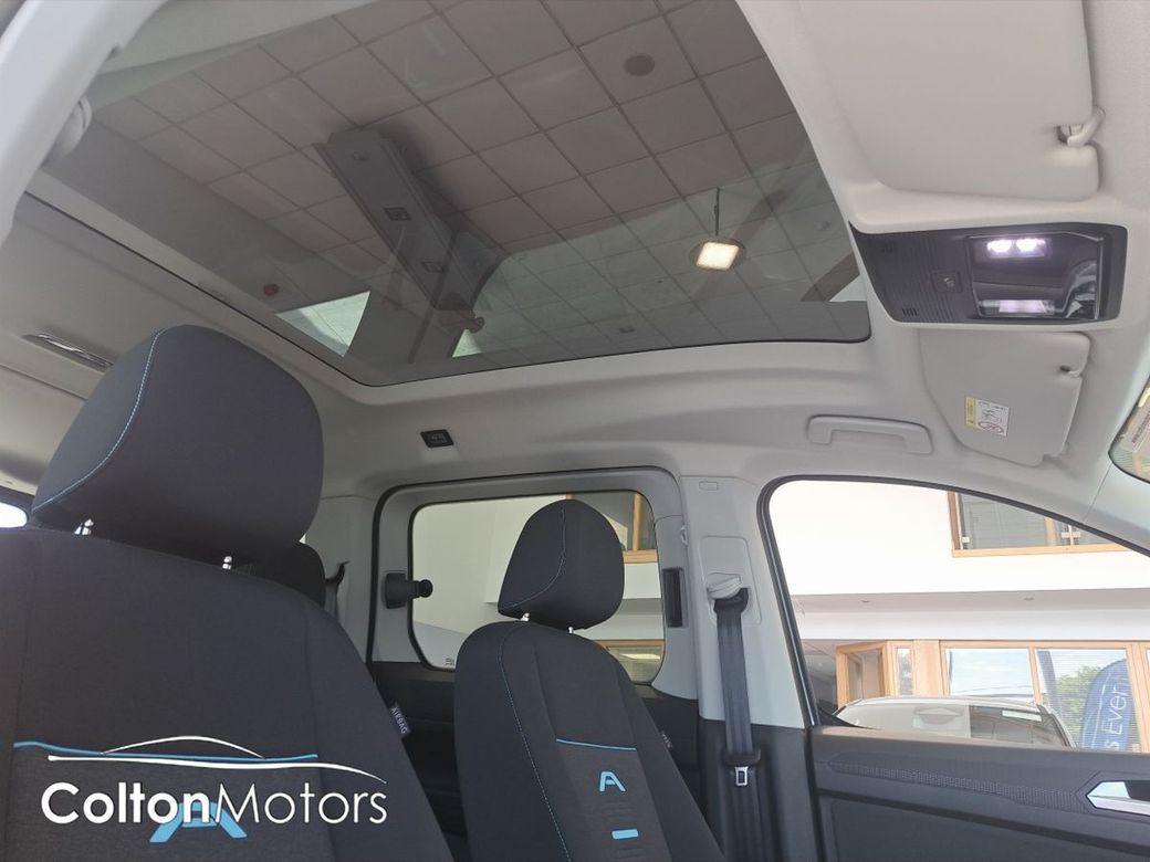 2026 Ford Tourneo Connect