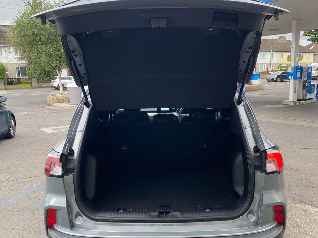 2022 Ford Kuga