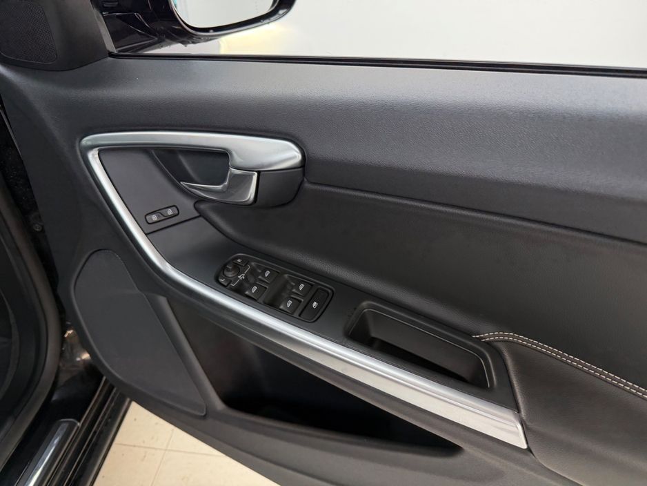 2017 Volvo V60