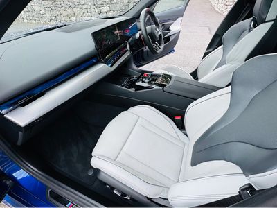 2025 BMW M5