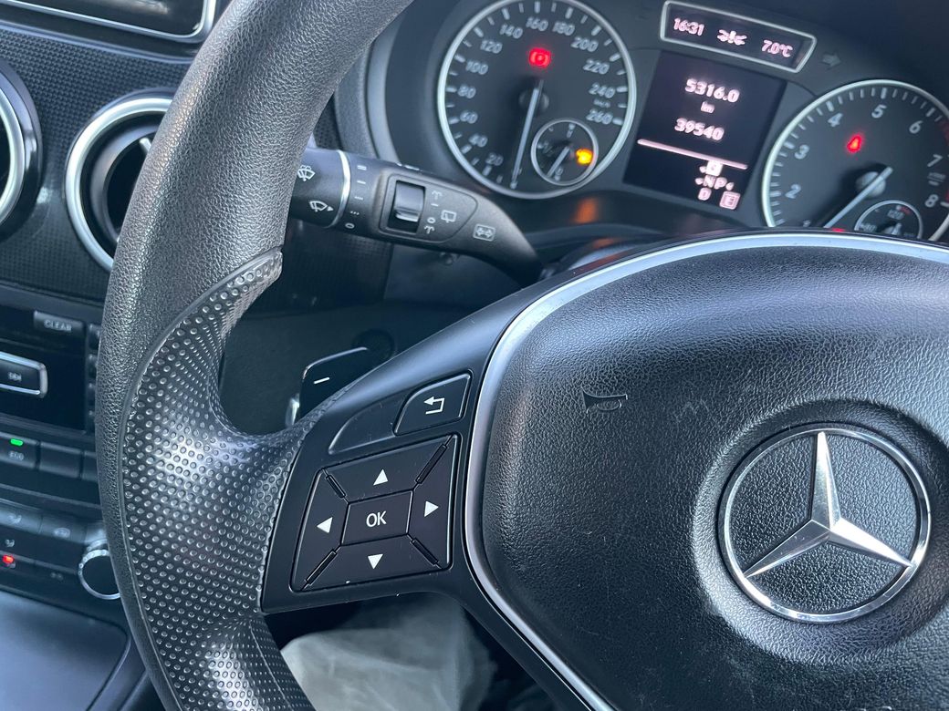 2012 Mercedes-Benz B 180