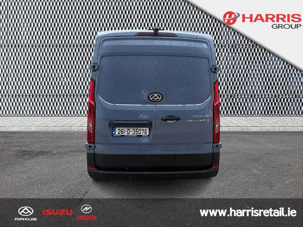 2026 Blue Maxus Deliver 9