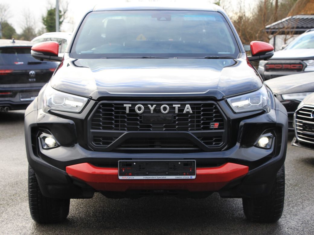 2025 Toyota Hilux