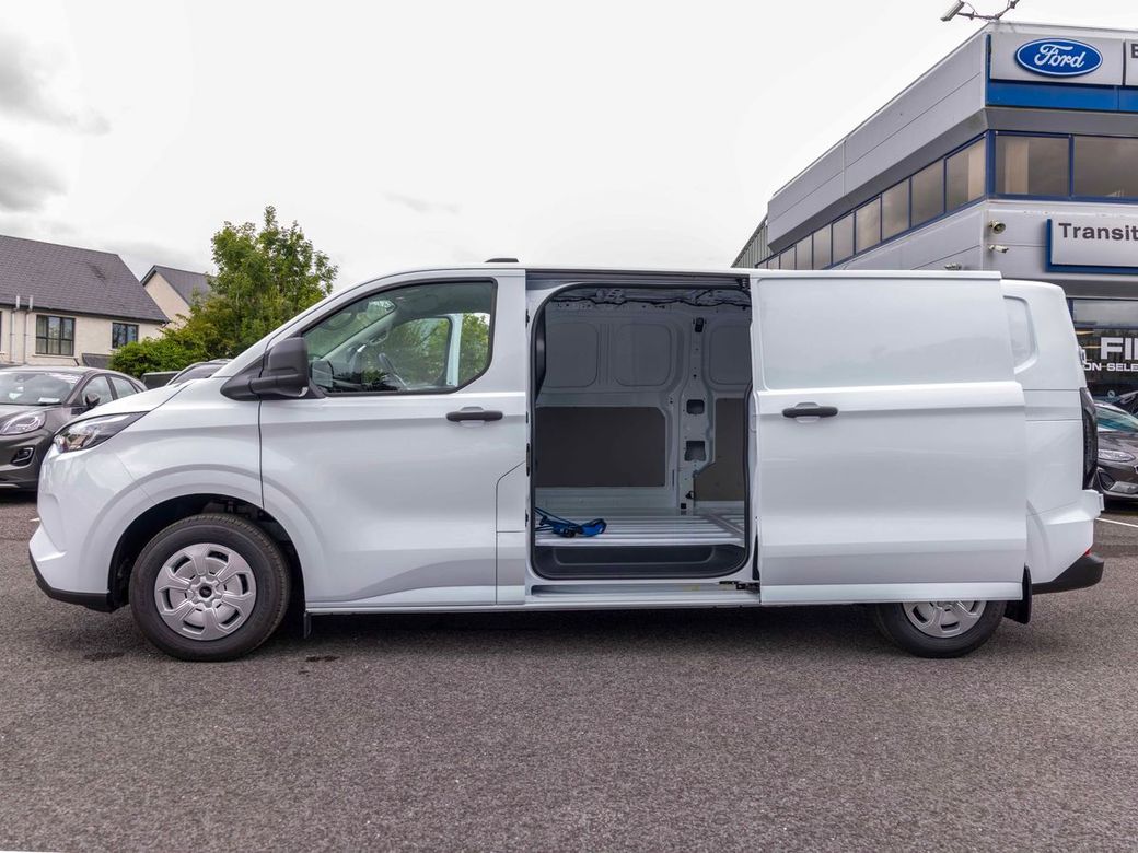 2026 Ford Transit Custom