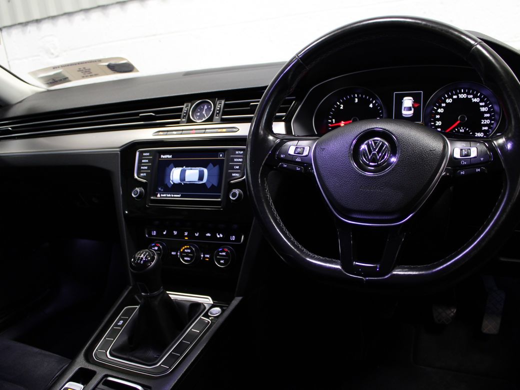 2016 Volkswagen Passat