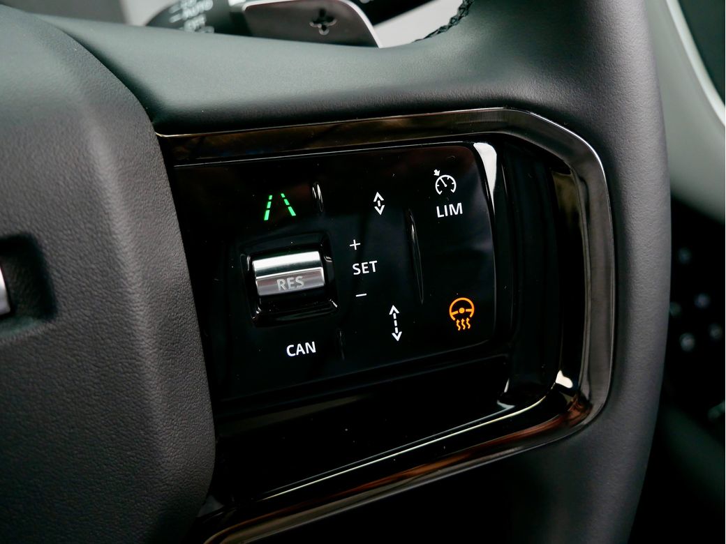 2025 Land Rover Range Rover Velar