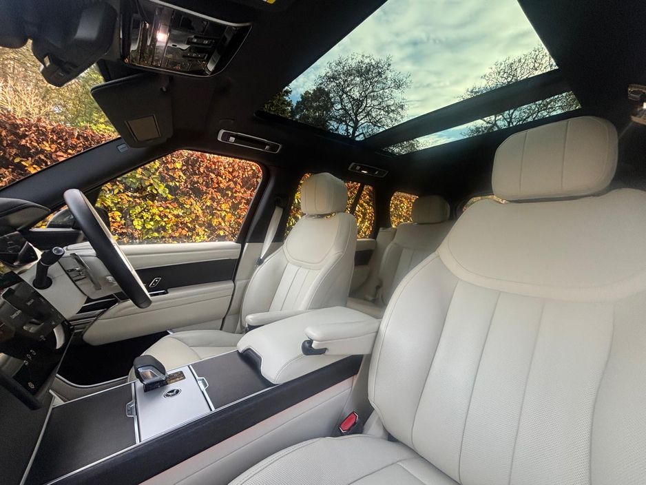 2025 Land Rover Range Rover