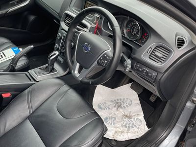 2015 Volvo V40
