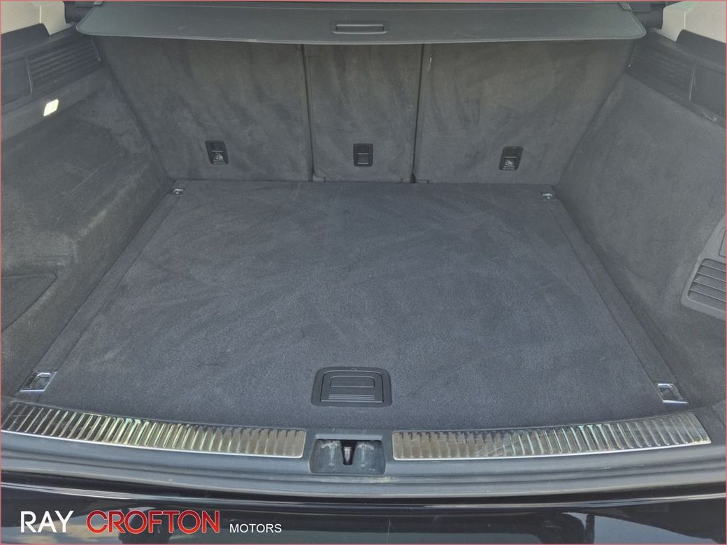 2019 Volkswagen Touareg