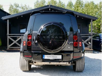 2024 Land Rover Defender 110