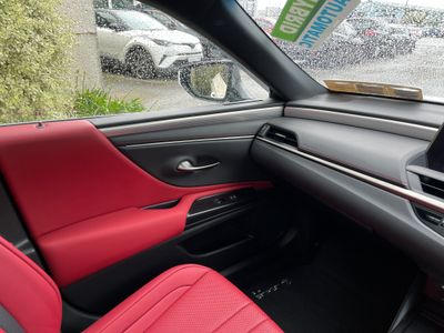 2021 Lexus ES 300h
