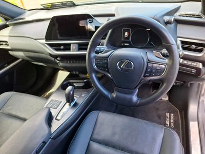 2024 Lexus UX 250H