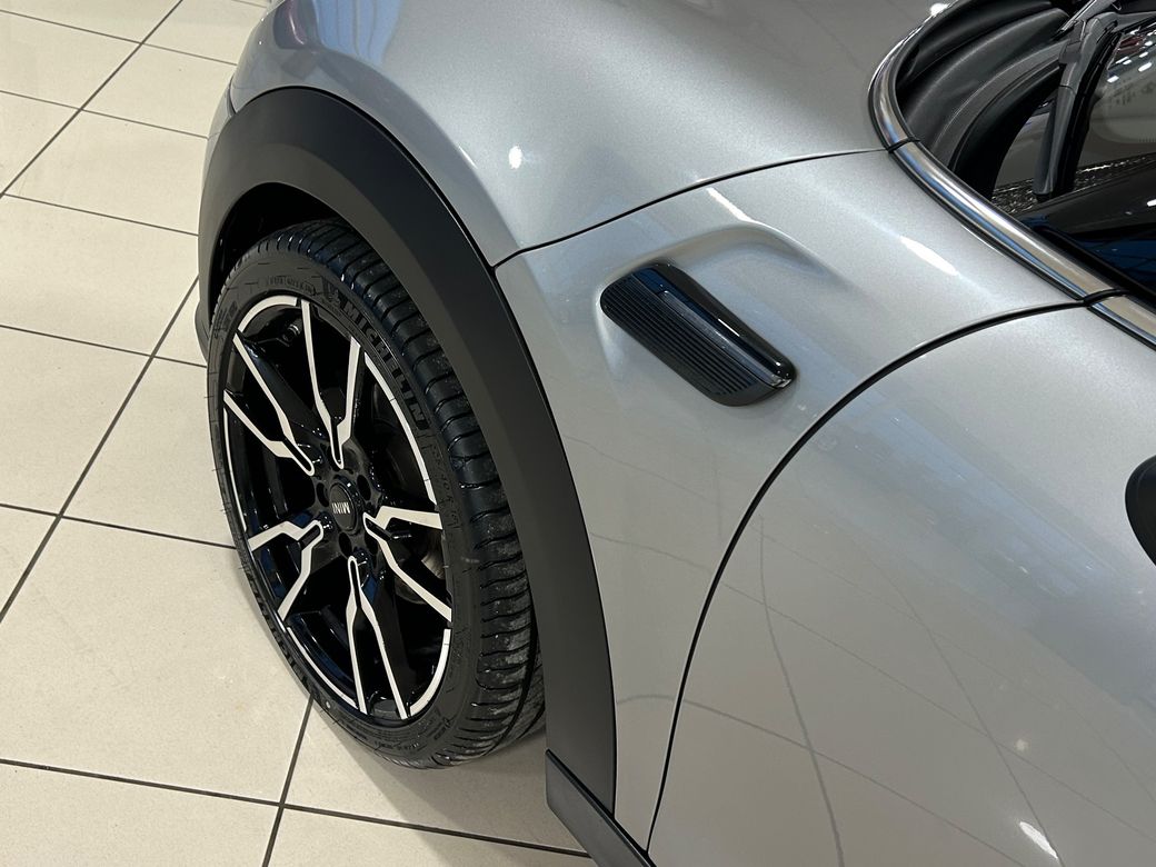2024 Mini Hatch