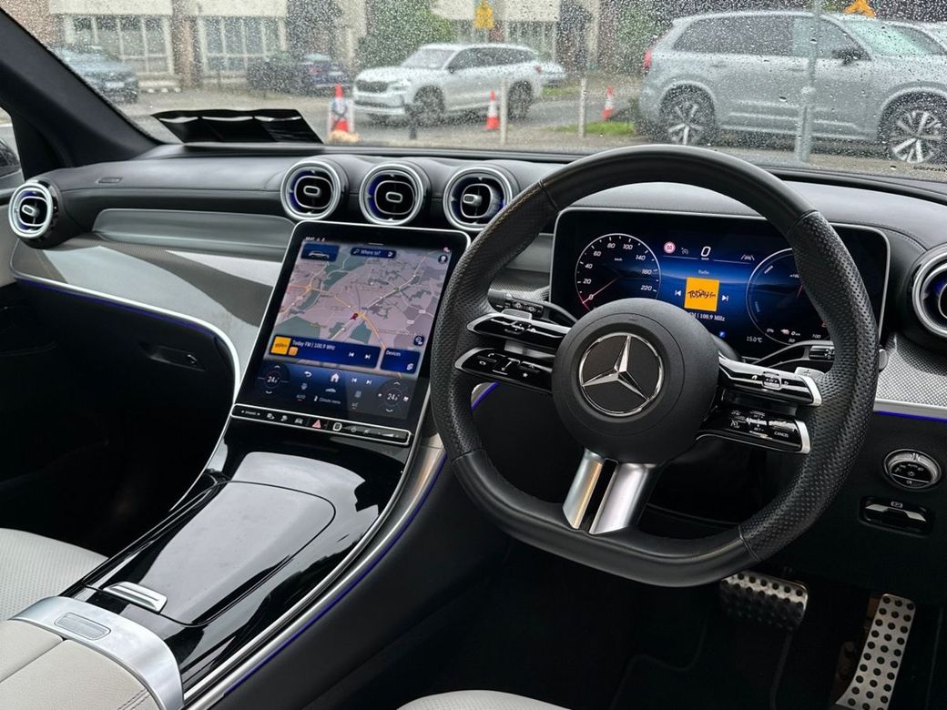 2025 Mercedes-Benz GLC Class