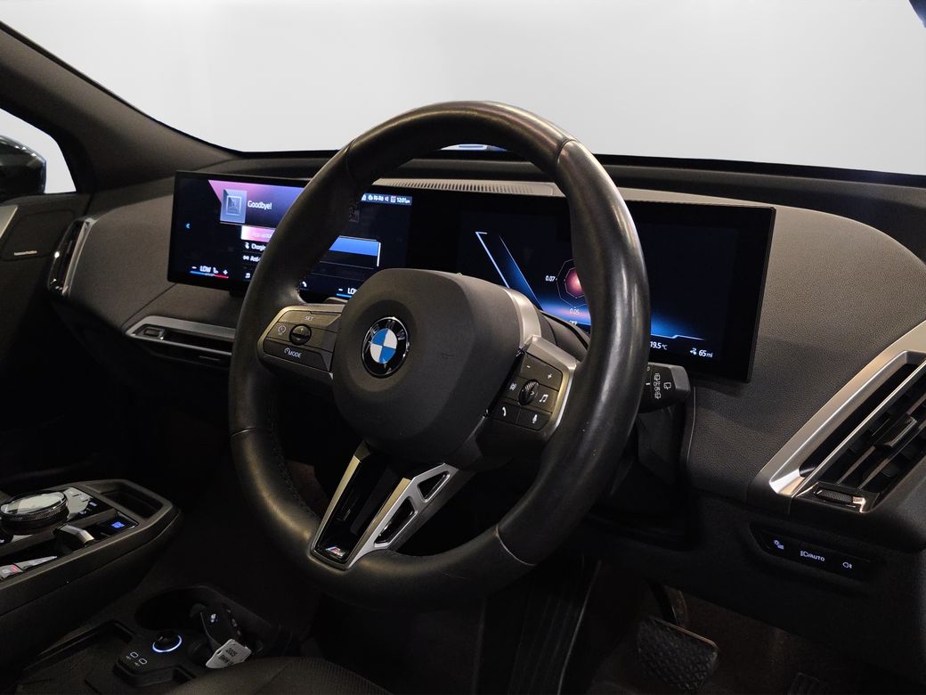 2025 BMW iX