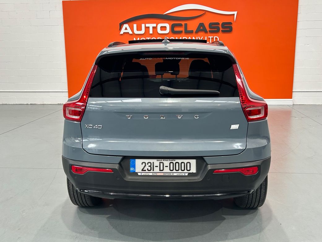2023 Volvo XC40