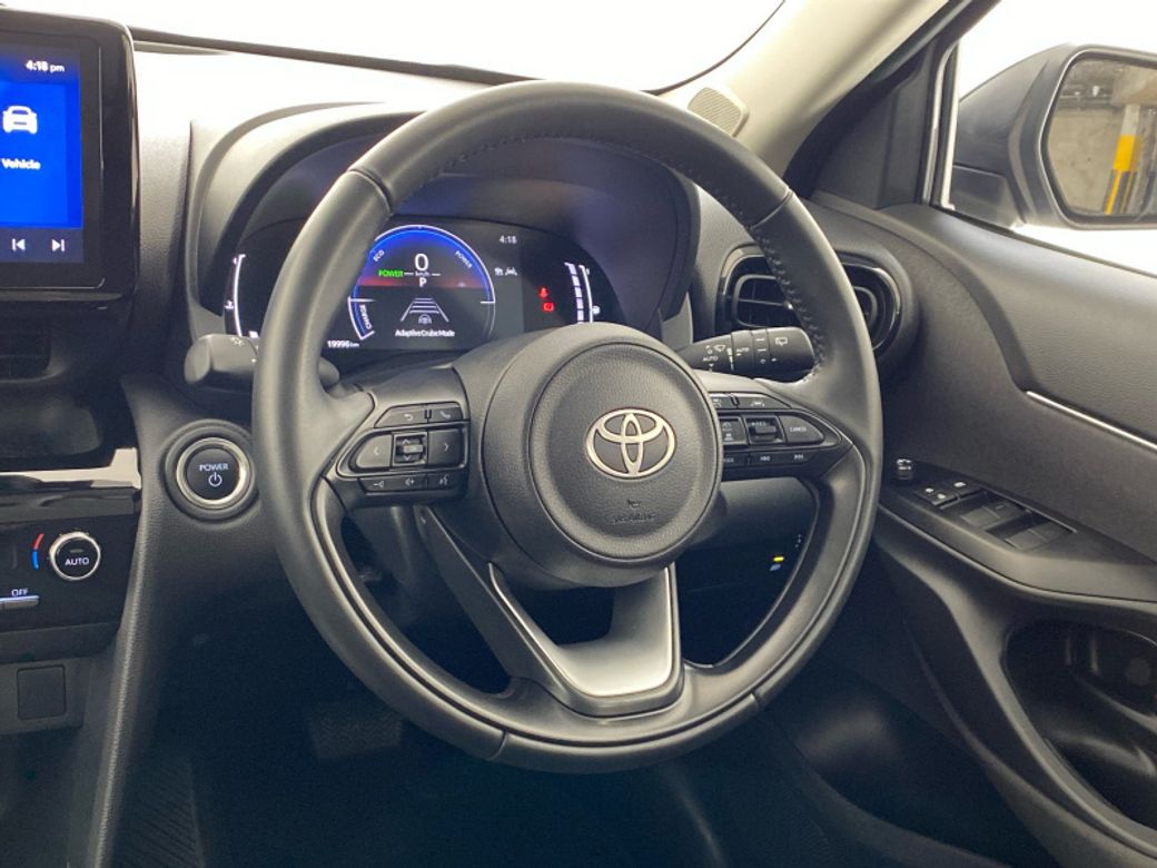 2025 Toyota Yaris Cross