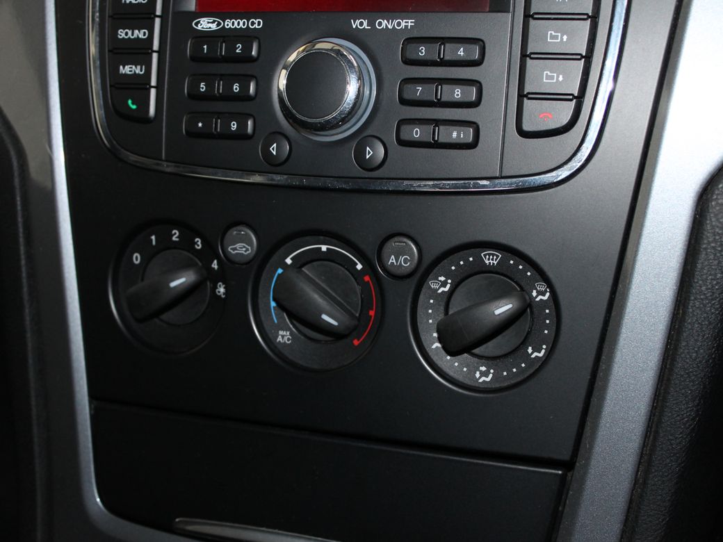 2014 Ford Mondeo