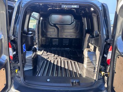 2021 Ford Transit Courier