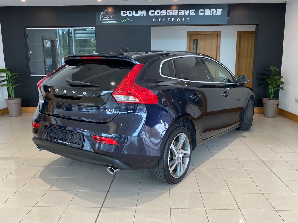 2016 Volvo V40