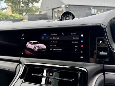 2025 Porsche Panamera