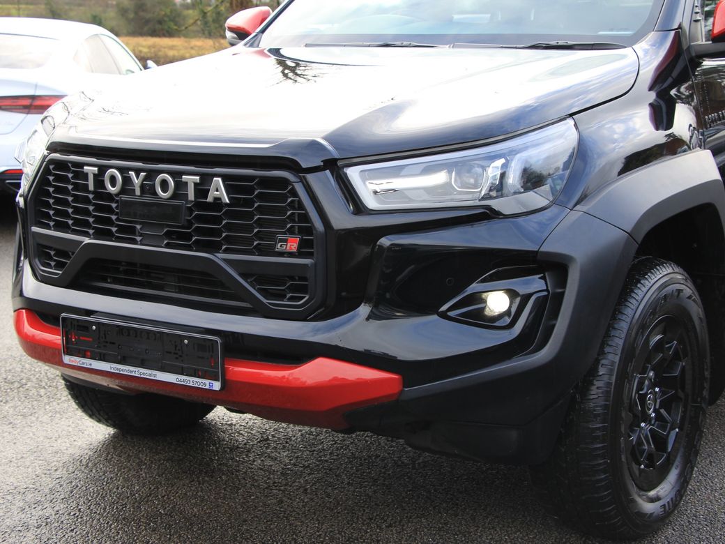 2025 Toyota Hilux