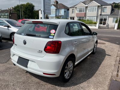 2017 Volkswagen Polo