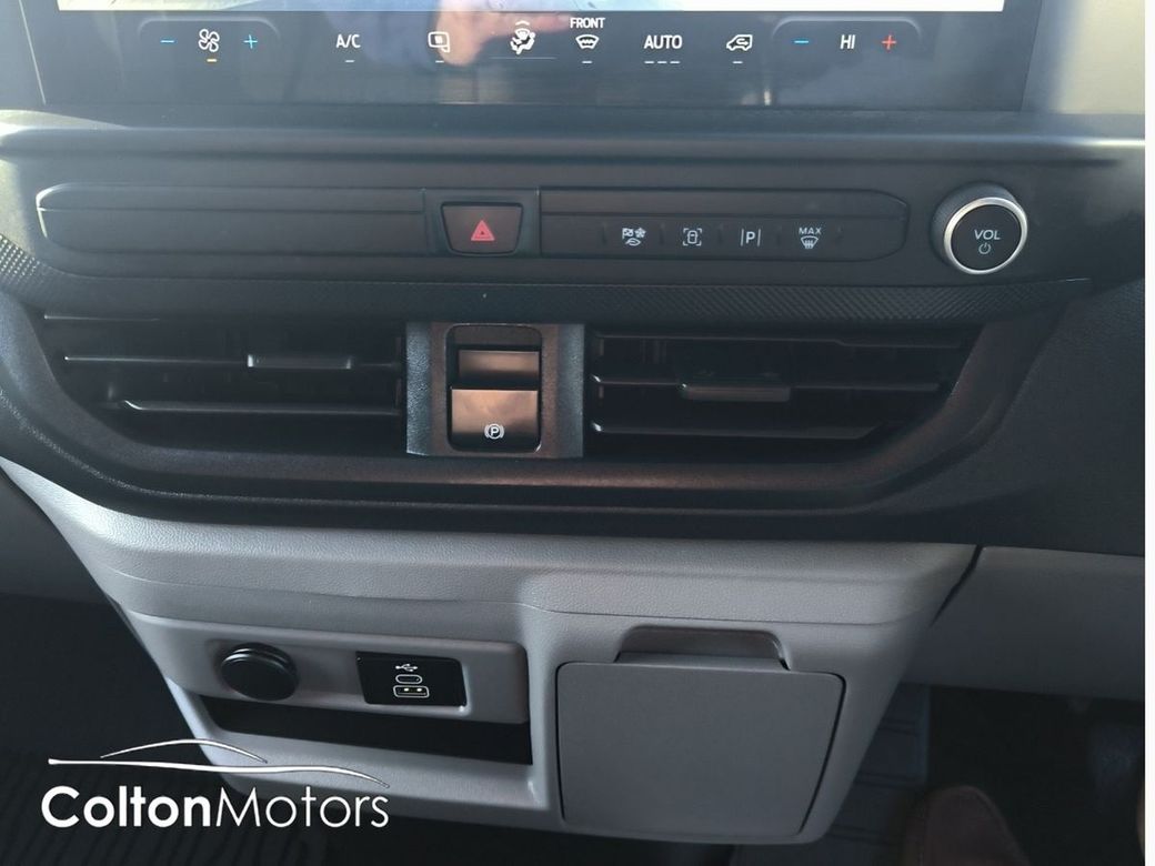 2024 Ford Transit Custom