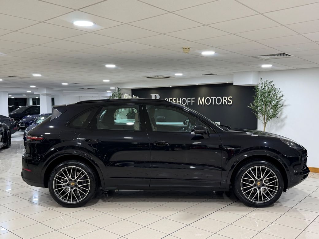 2021 Porsche Cayenne