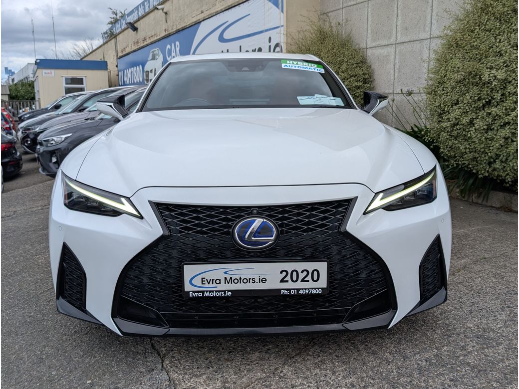 2020 Lexus IS 300h