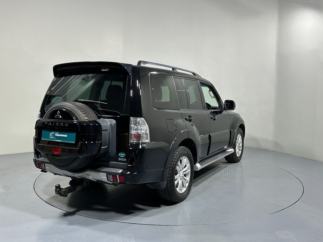 2014 Mitsubishi Pajero