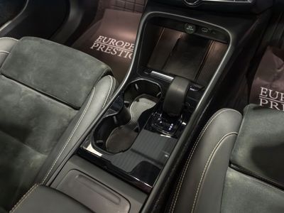 2022 Volvo XC40