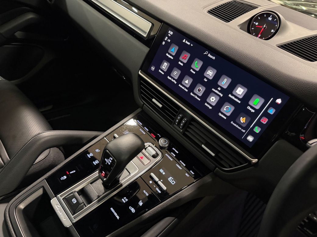 2023 Porsche Cayenne