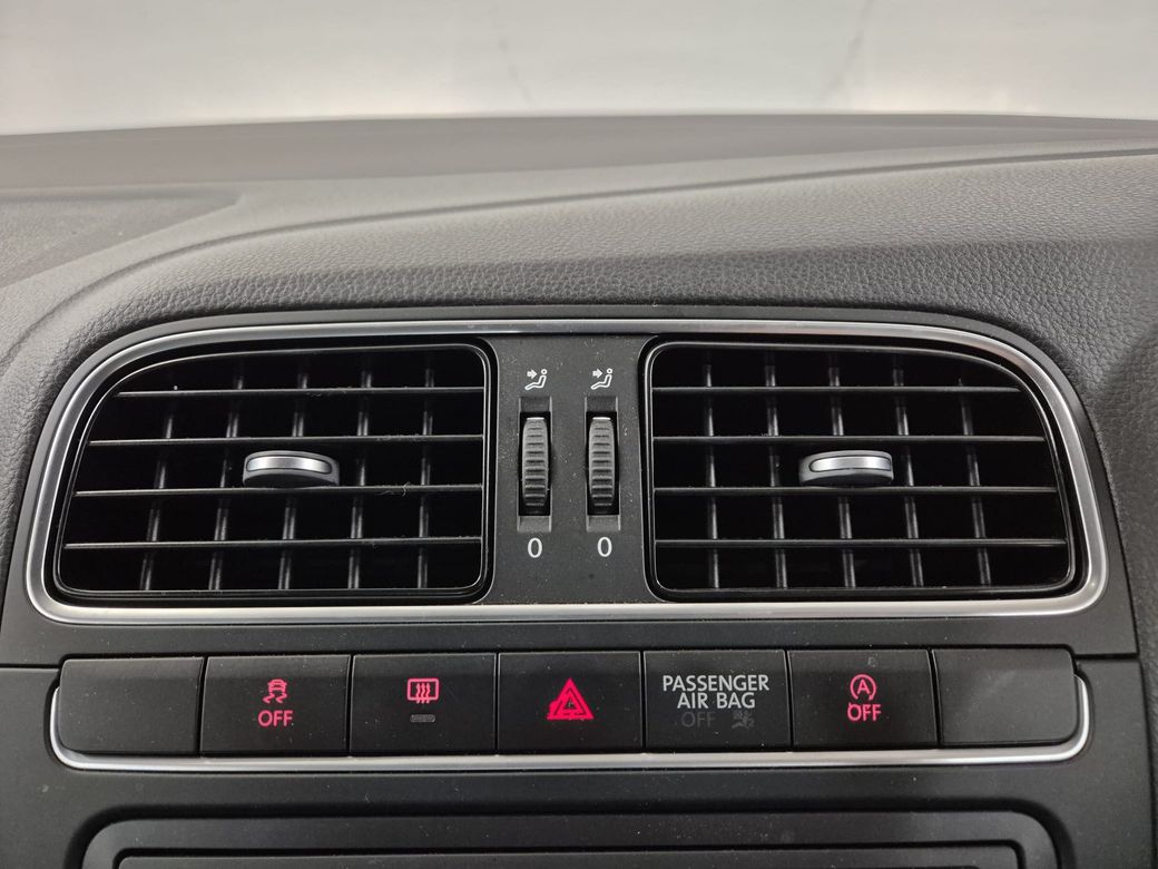 2013 Volkswagen Polo