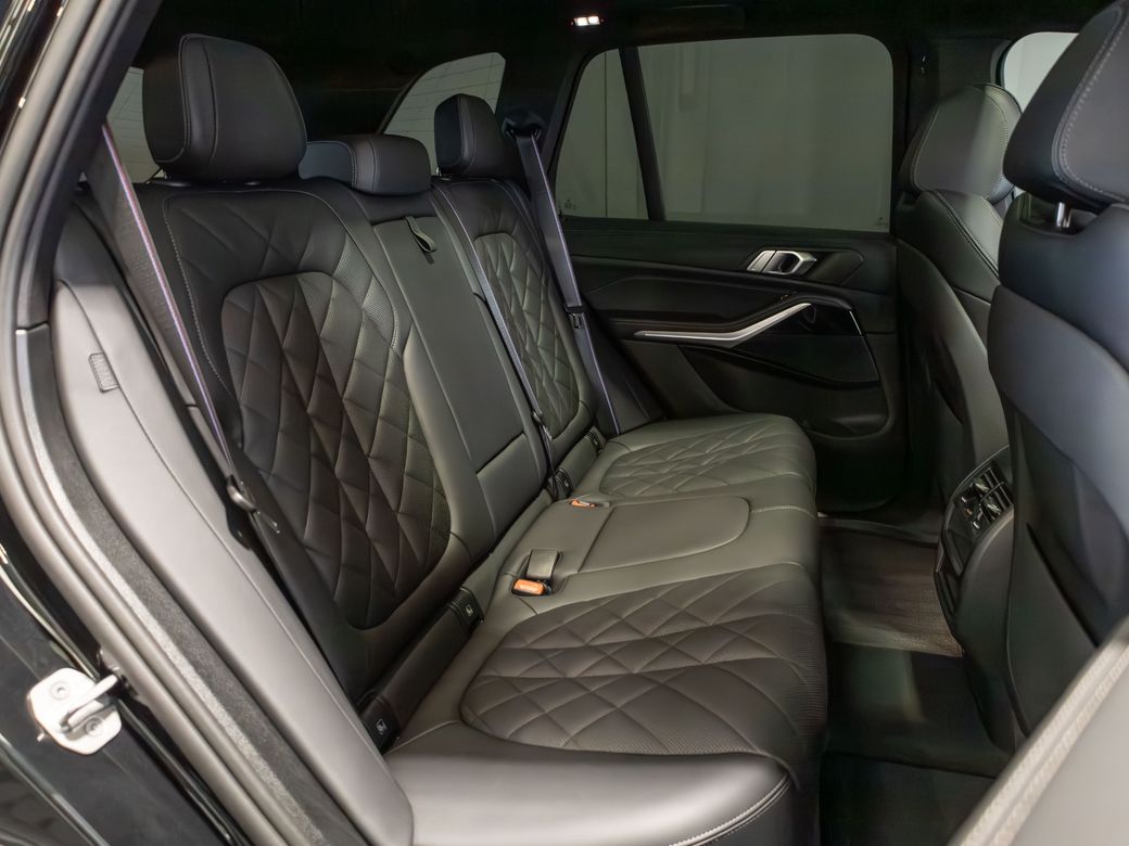 2025 BMW X5
