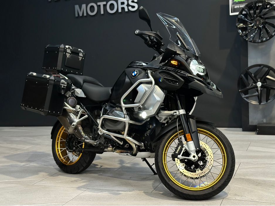 2022 BMW R1250