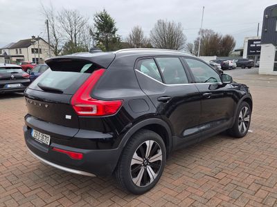 2023 Volvo XC40