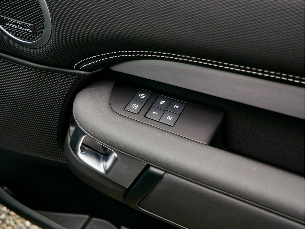 2025 Land Rover Discovery