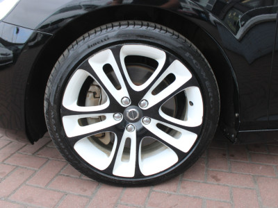 2019 Volvo V40