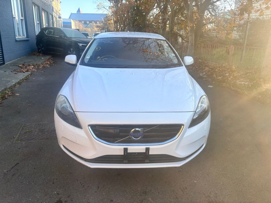 2015 Volvo V40